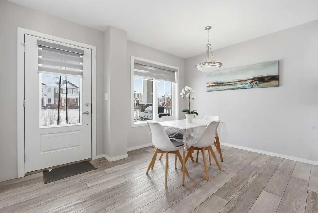 214 Windbury Lane SW Airdrie AB T4B 5J5
