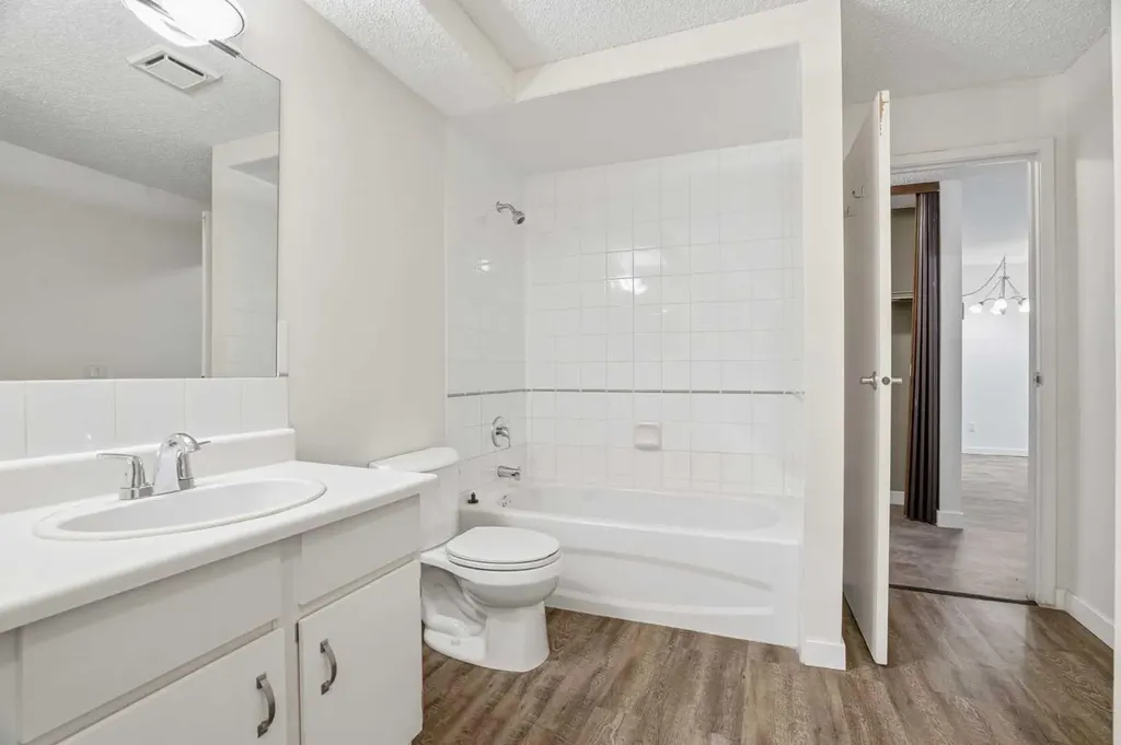 80 Glamis Drive SW Calgary AB T3A6T7