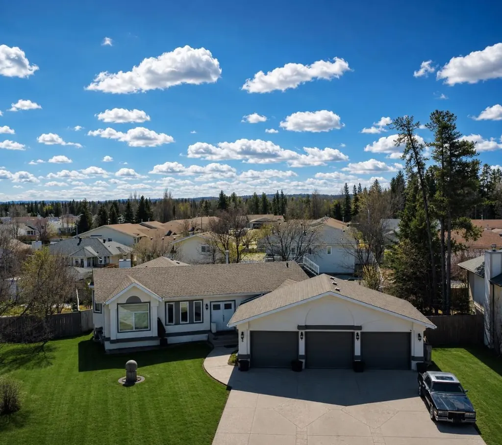 5 Blueberry Crescent Whitecourt AB T7S 1R2