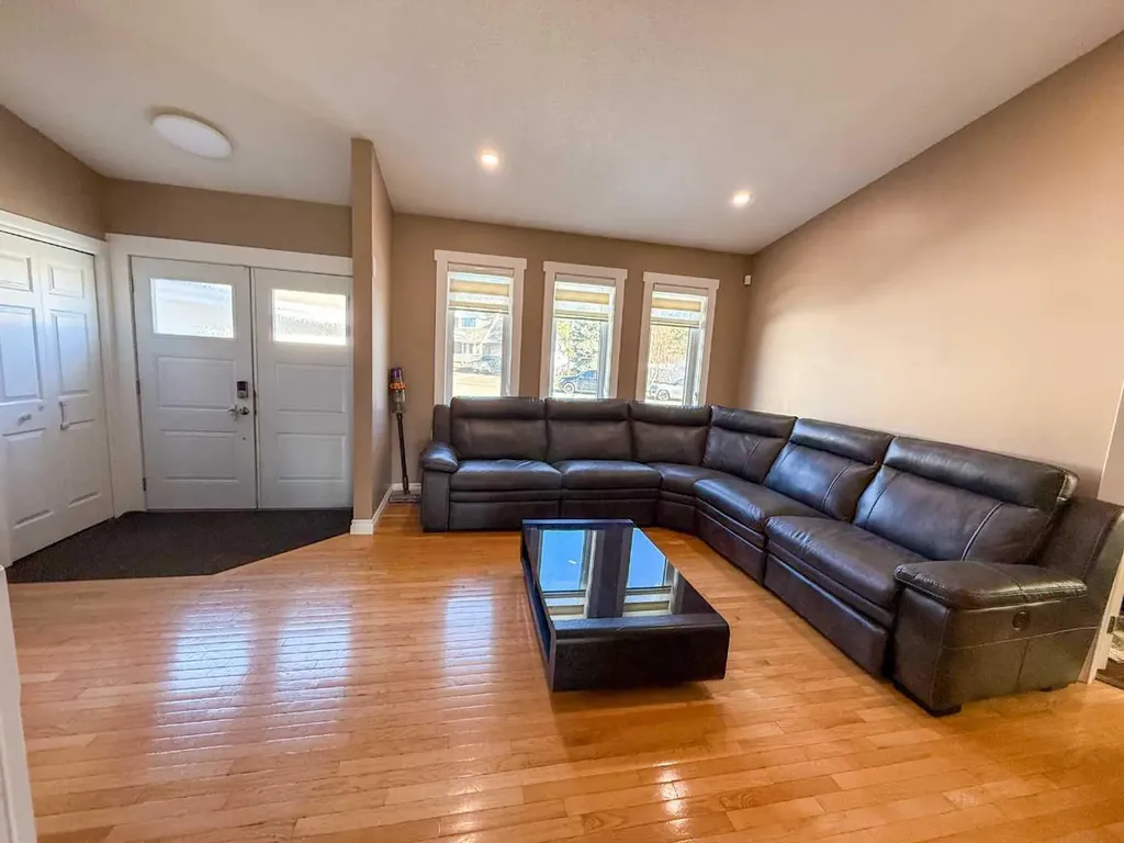5 Blueberry Crescent Whitecourt AB T7S 1R2