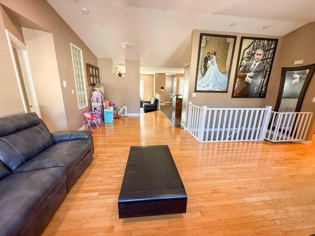 5 Blueberry Crescent Whitecourt AB T7S 1R2