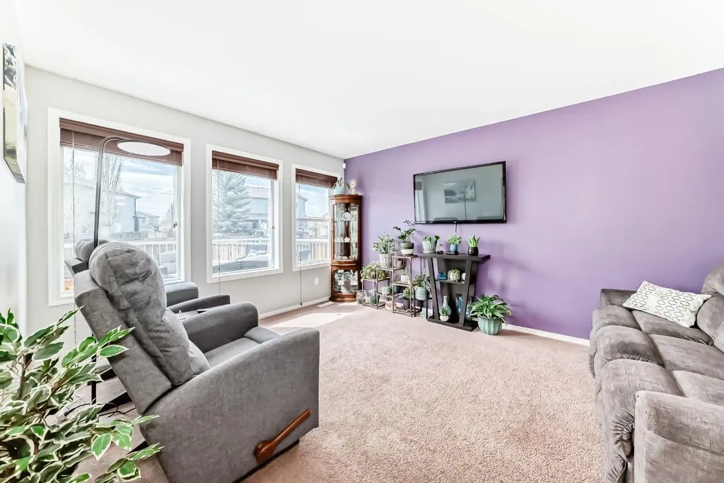70 Jensen Place Red Deer AB T4P0G2