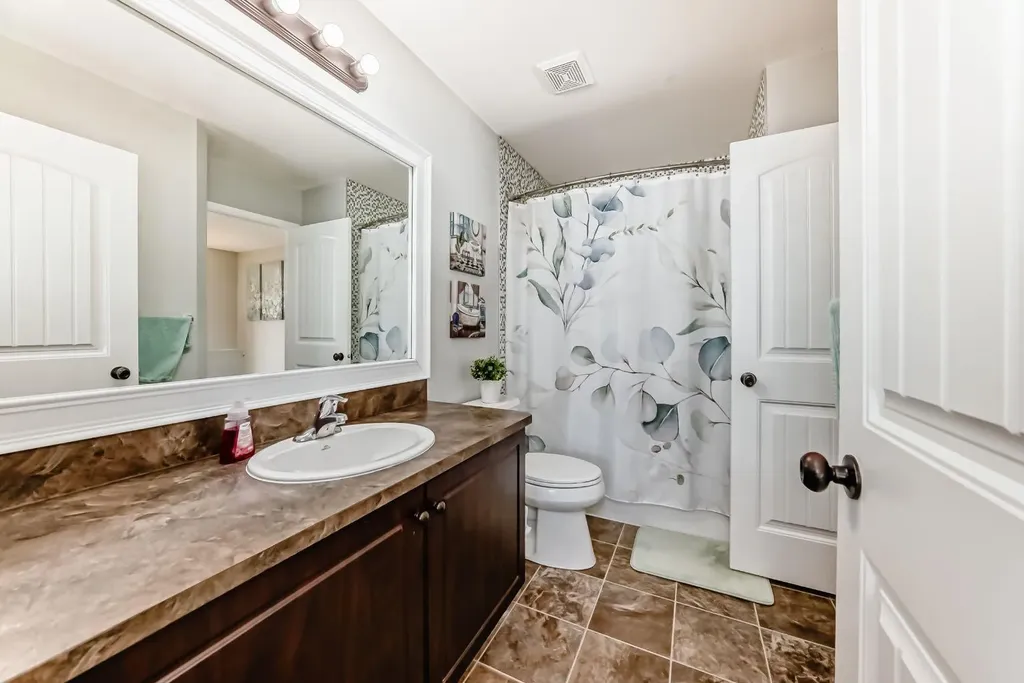 70 Jensen Place Red Deer AB T4P0G2