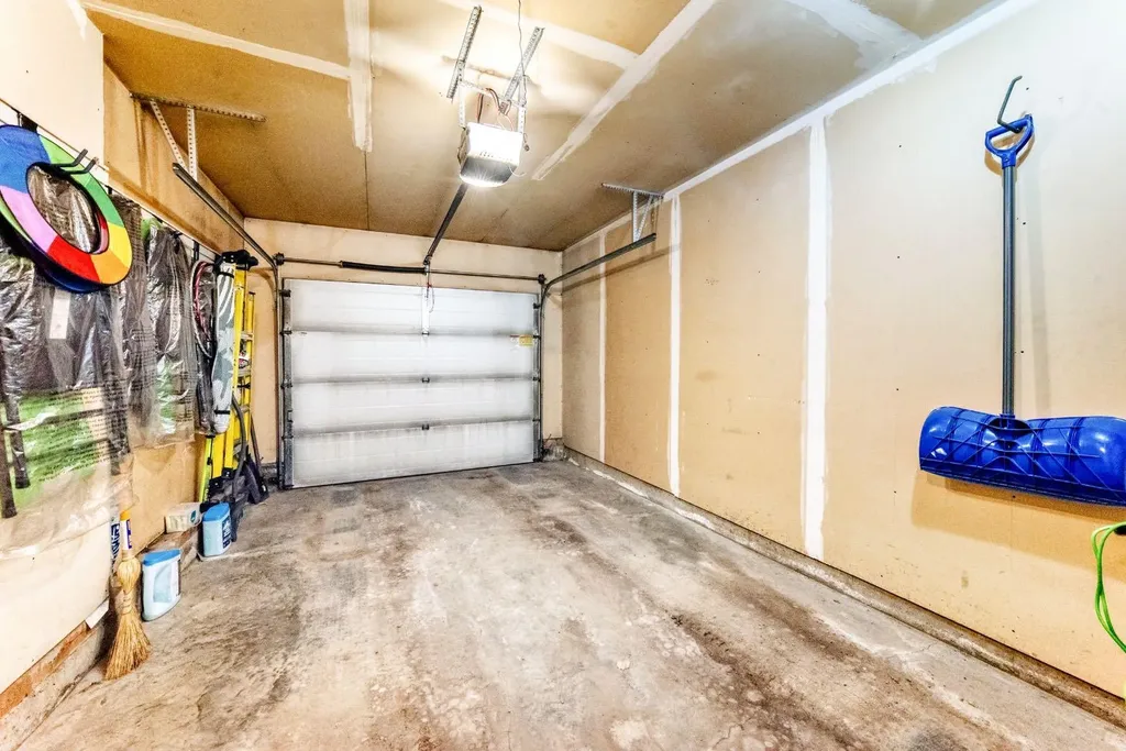 70 Jensen Place Red Deer AB T4P0G2