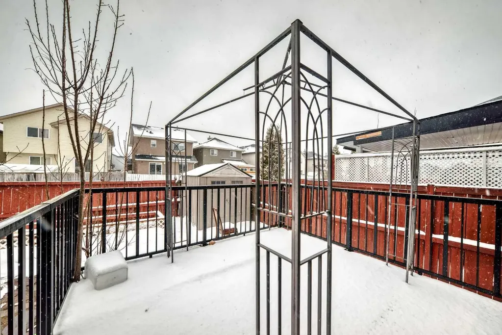 39 Saddleridge Close NE Calgary AB T3J4X2