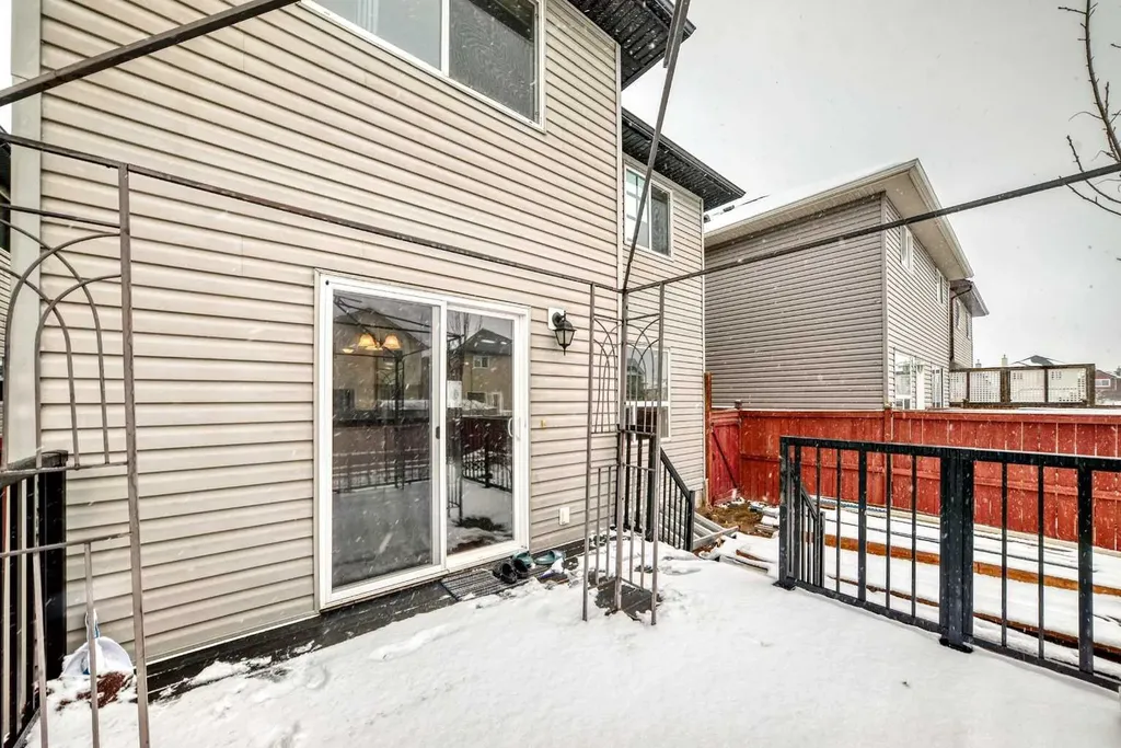 39 Saddleridge Close NE Calgary AB T3J4X2