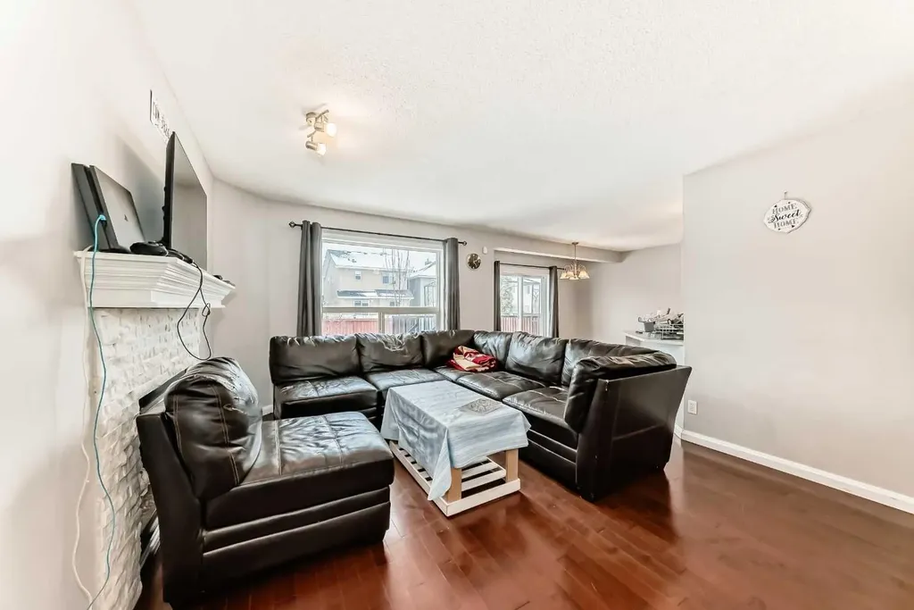 39 Saddleridge Close NE Calgary AB T3J4X2