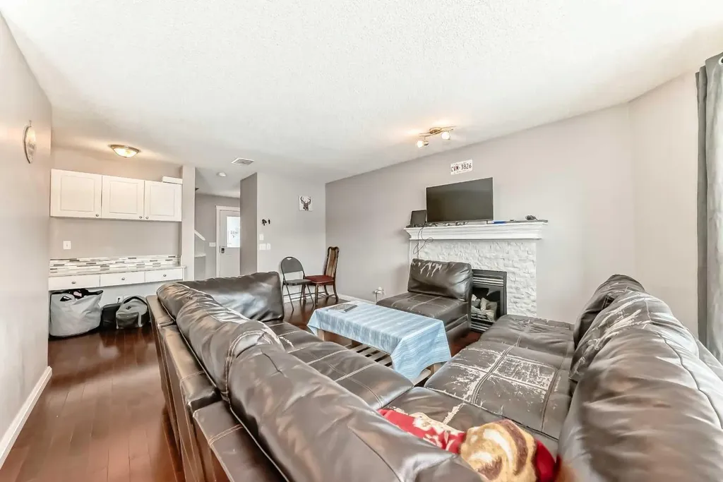 39 Saddleridge Close NE Calgary AB T3J4X2
