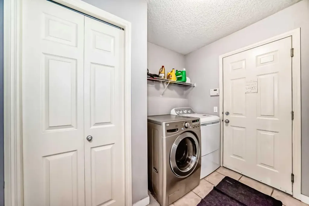 39 Saddleridge Close NE Calgary AB T3J4X2
