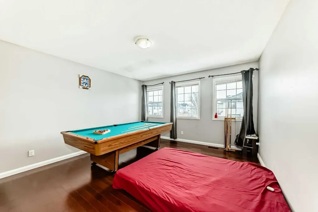 39 Saddleridge Close NE Calgary AB T3J4X2