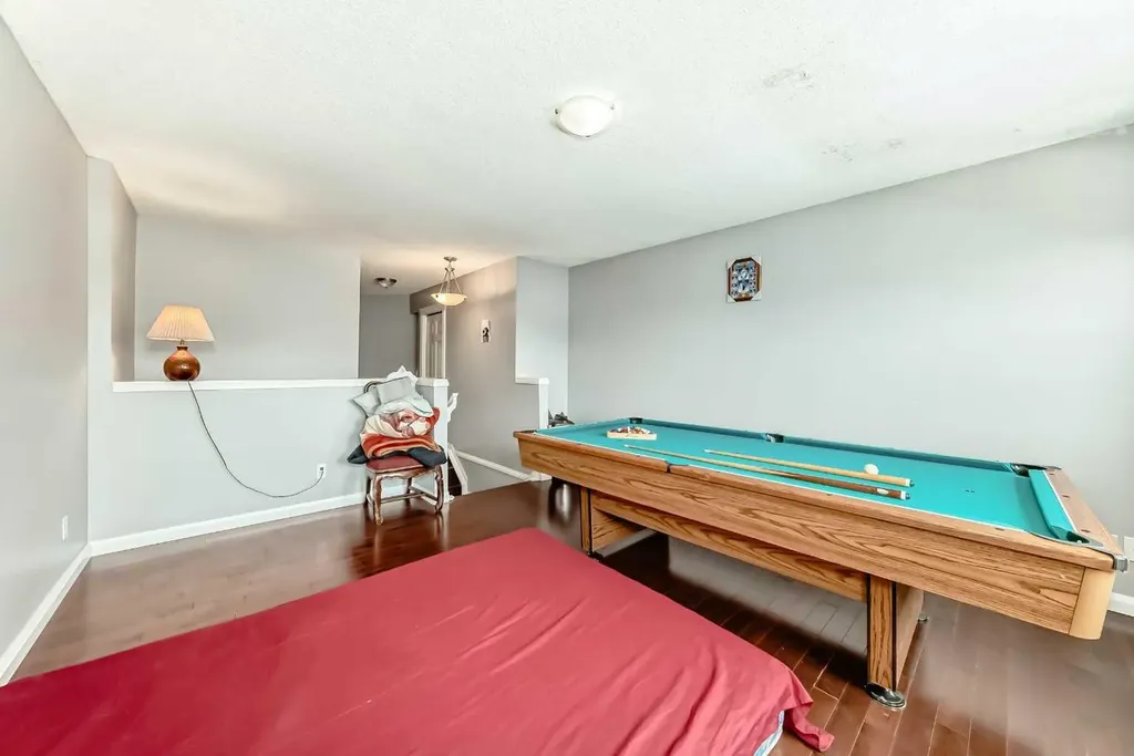 39 Saddleridge Close NE Calgary AB T3J4X2