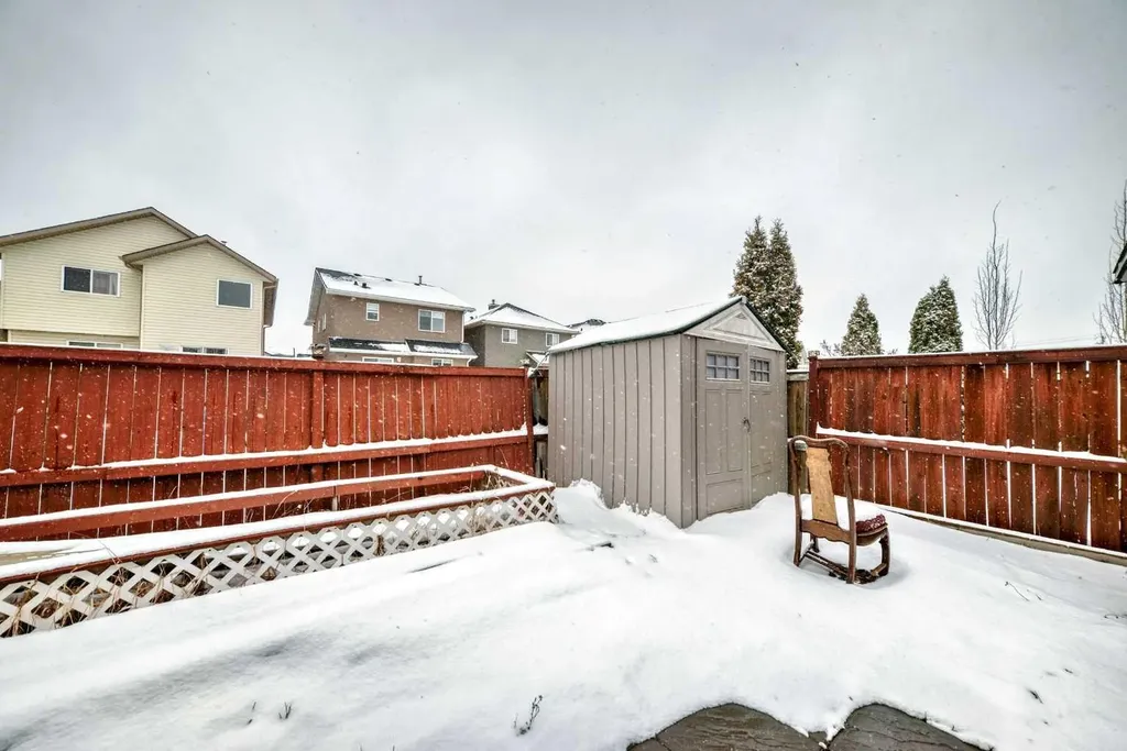 39 Saddleridge Close NE Calgary AB T3J4X2
