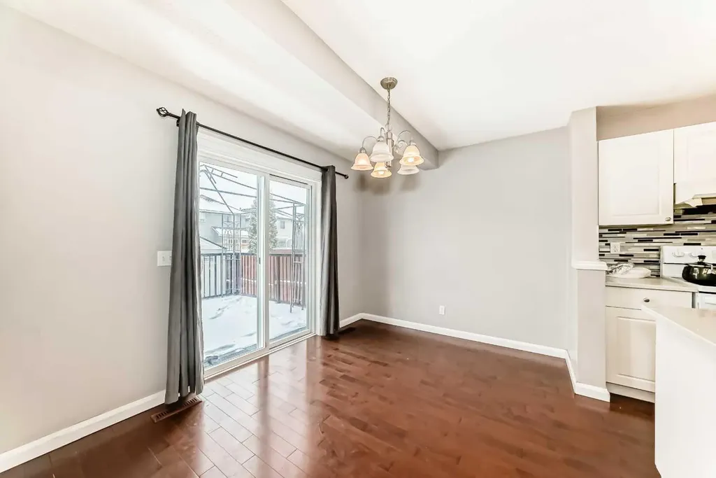 39 Saddleridge Close NE Calgary AB T3J4X2