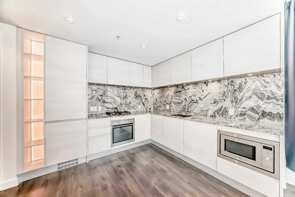 310 12 Avenue SW Calgary AB T2X2G2