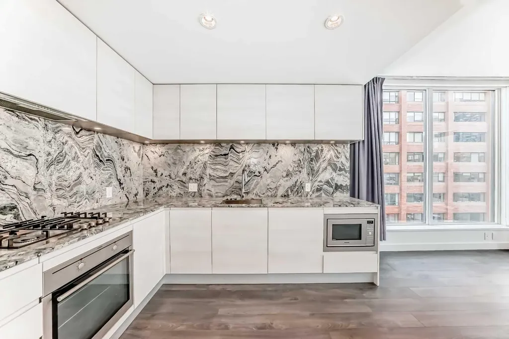 310 12 Avenue SW Calgary AB T2X2G2