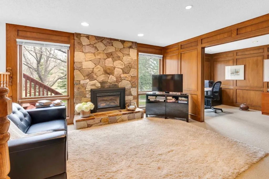 195 Ranch Estates Road NW Calgary AB T3G2B9