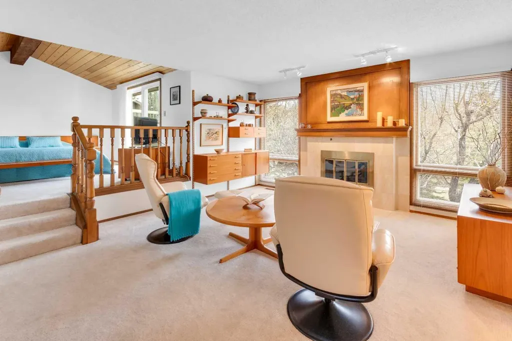 195 Ranch Estates Road NW Calgary AB T3G2B9