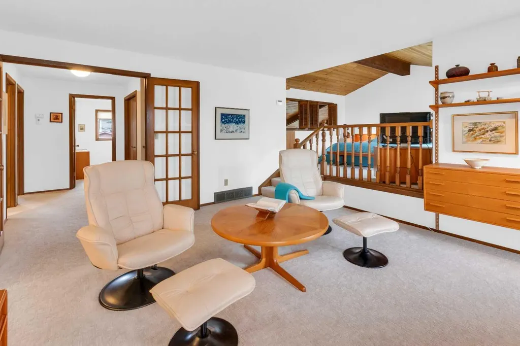 195 Ranch Estates Road NW Calgary AB T3G2B9