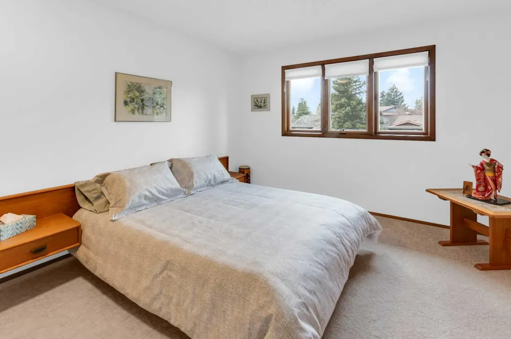 195 Ranch Estates Road NW Calgary AB T3G2B9
