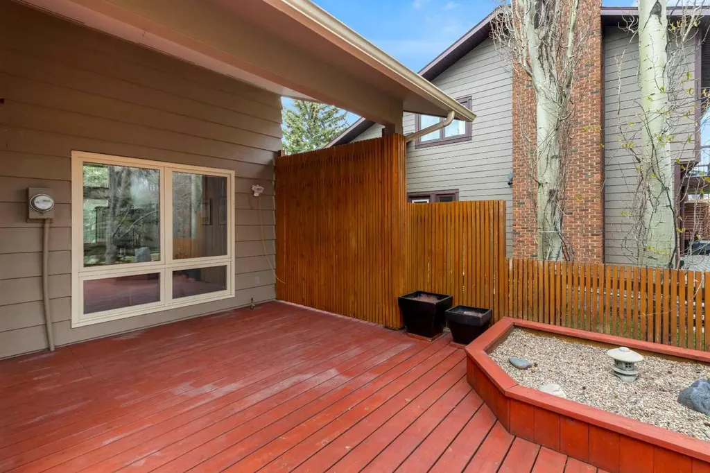 195 Ranch Estates Road NW Calgary AB T3G2B9