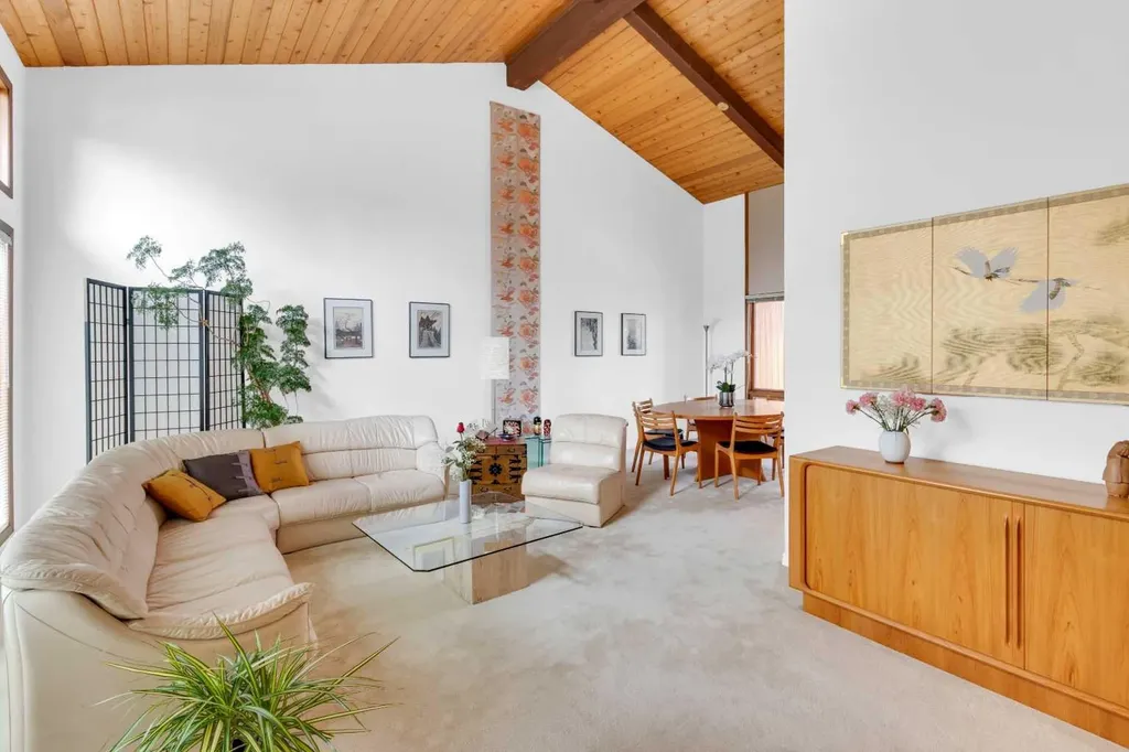 195 Ranch Estates Road NW Calgary AB T3G2B9