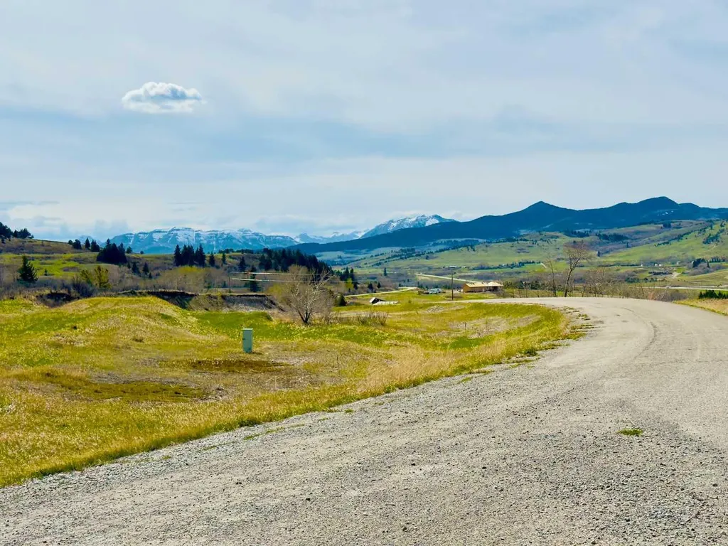 2127 Twp Road 7-3a Lundbreck AB T0K1H0