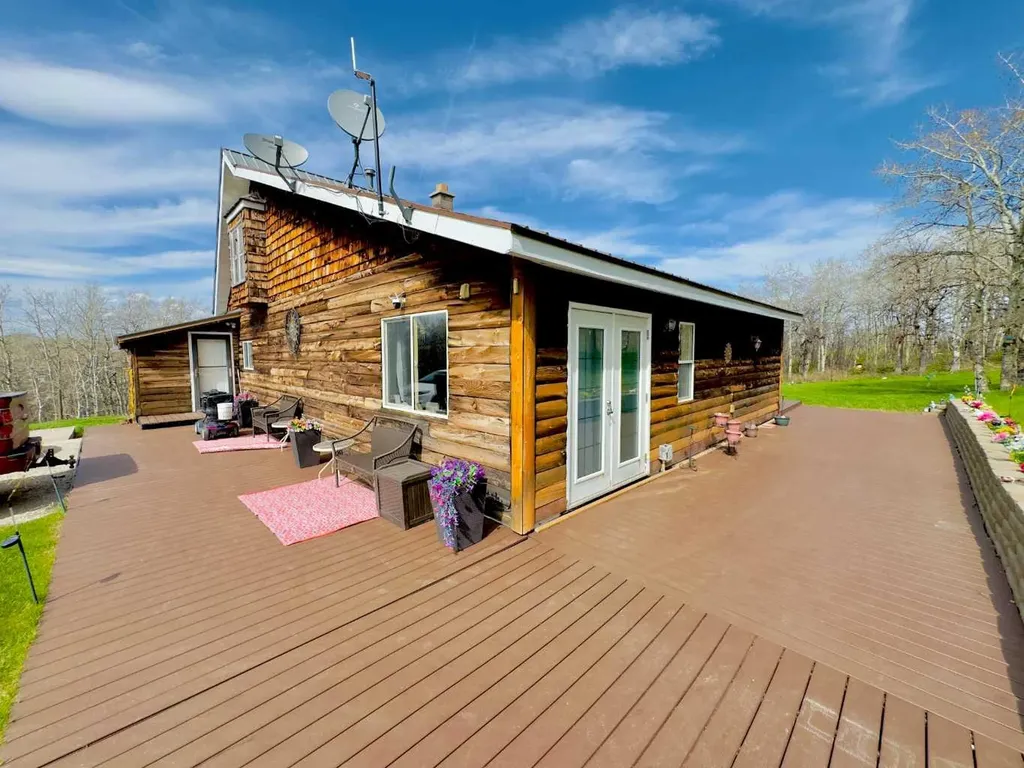 2127 Twp Road 7-3a Lundbreck AB T0K1H0