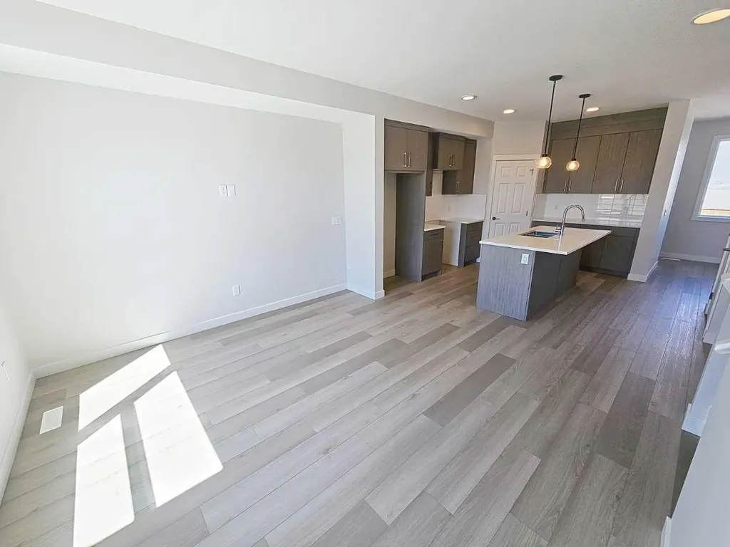 1935 Mccaskill Drive Crossfield AB T0M 0S0