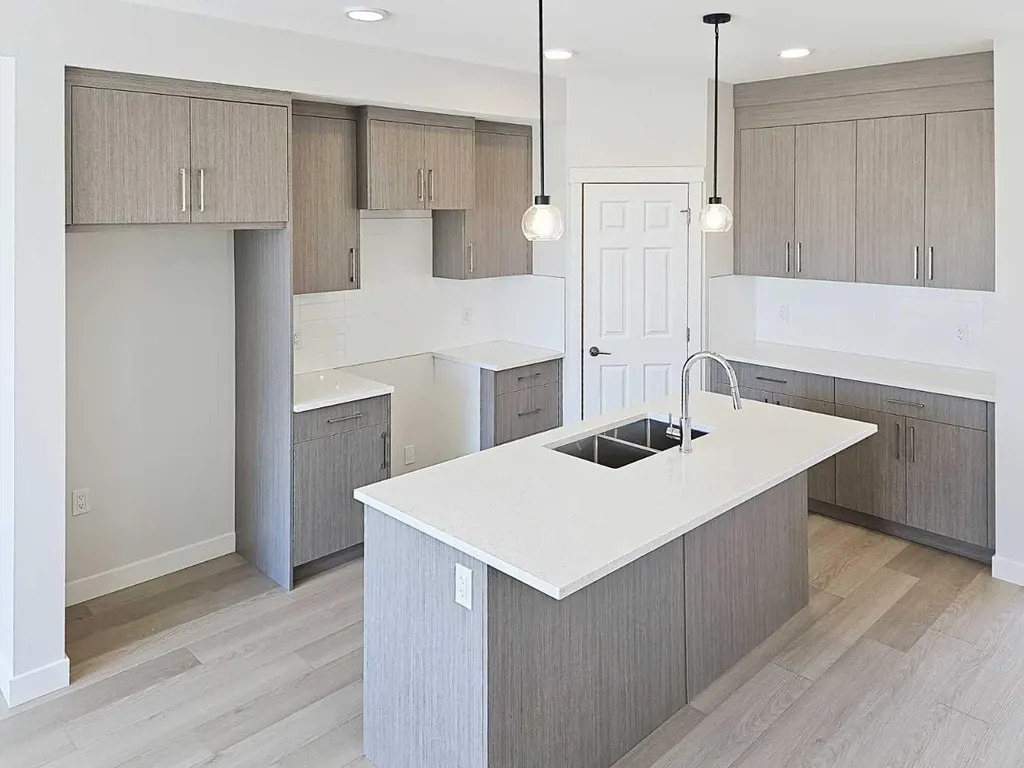 1935 Mccaskill Drive Crossfield AB T0M 0S0