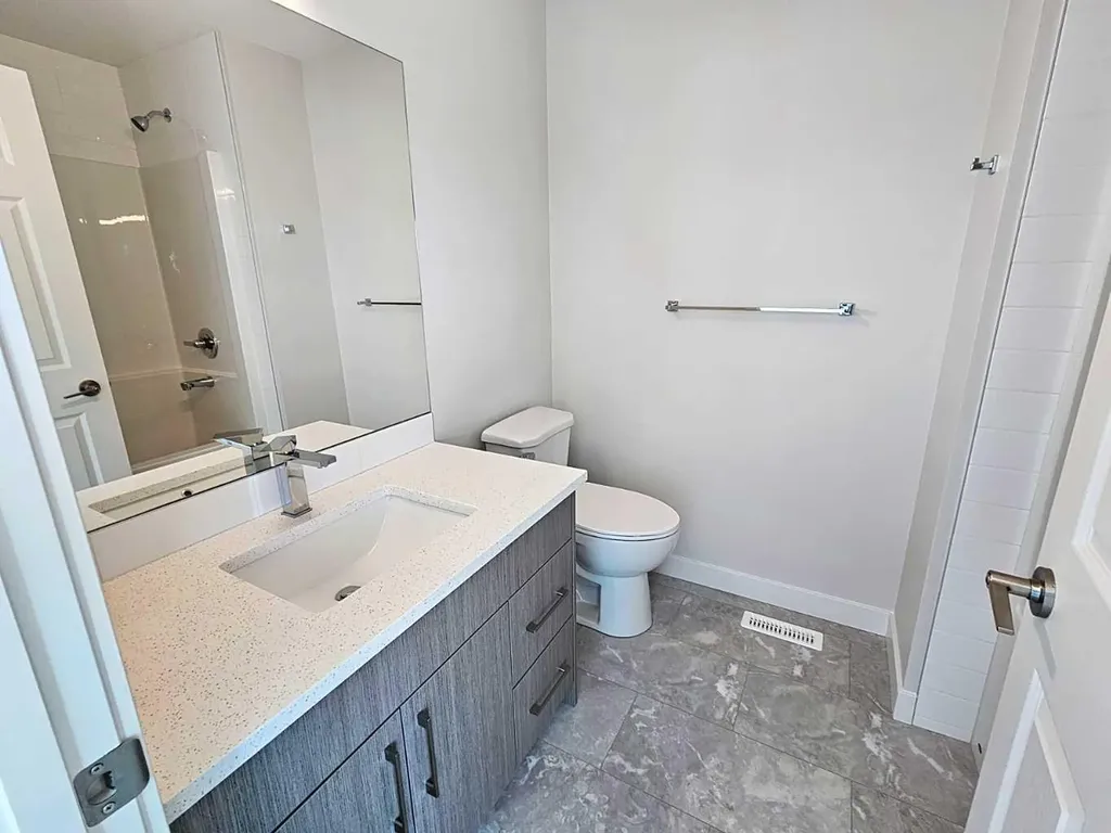 1935 Mccaskill Drive Crossfield AB T0M 0S0