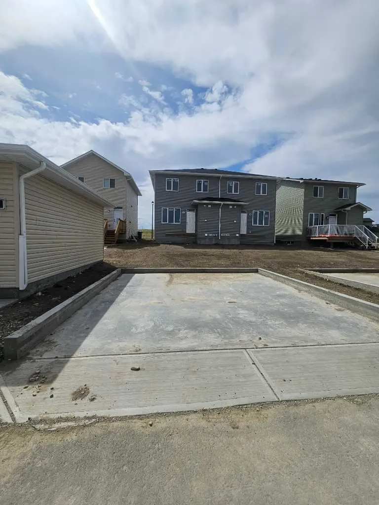 1935 Mccaskill Drive Crossfield AB T0M 0S0