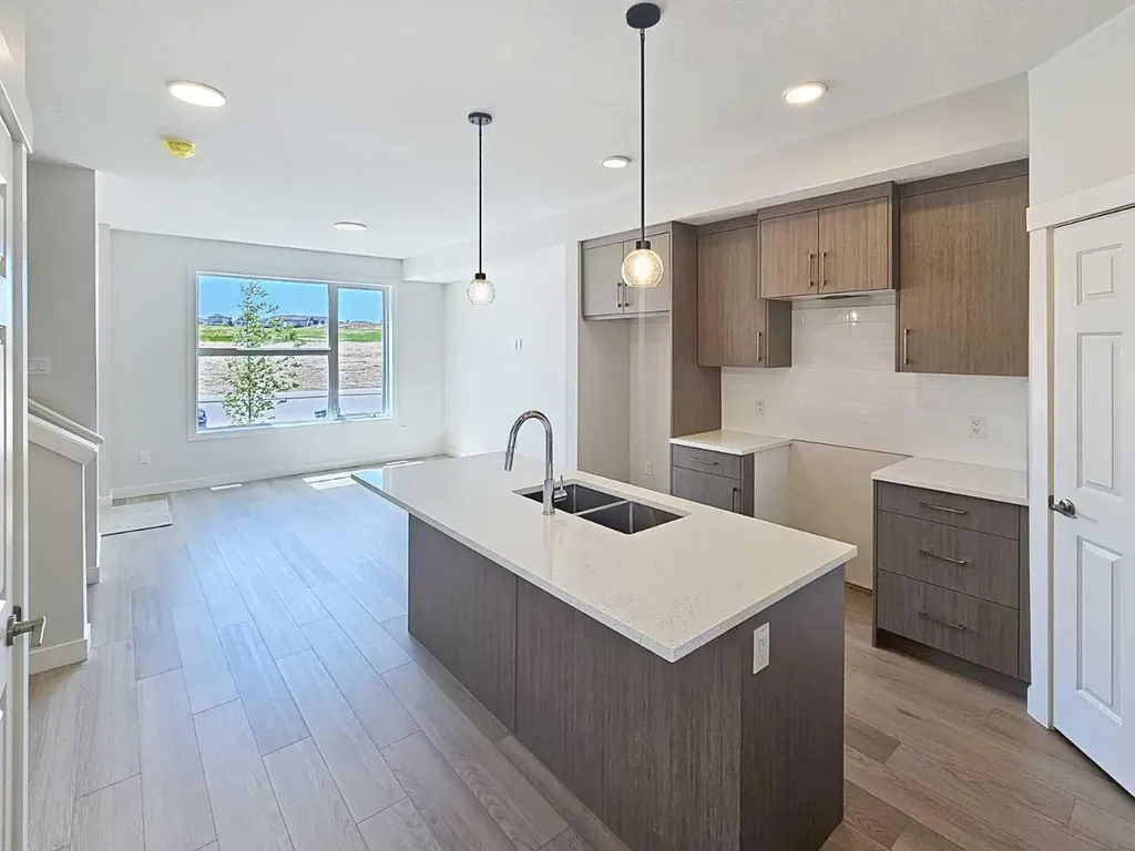 1935 Mccaskill Drive Crossfield AB T0M 0S0