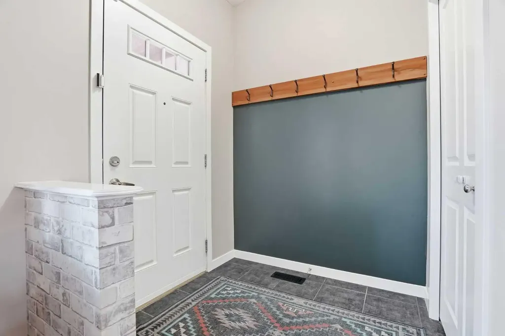 72 Redstone Common NE Calgary AB T3N 0K1