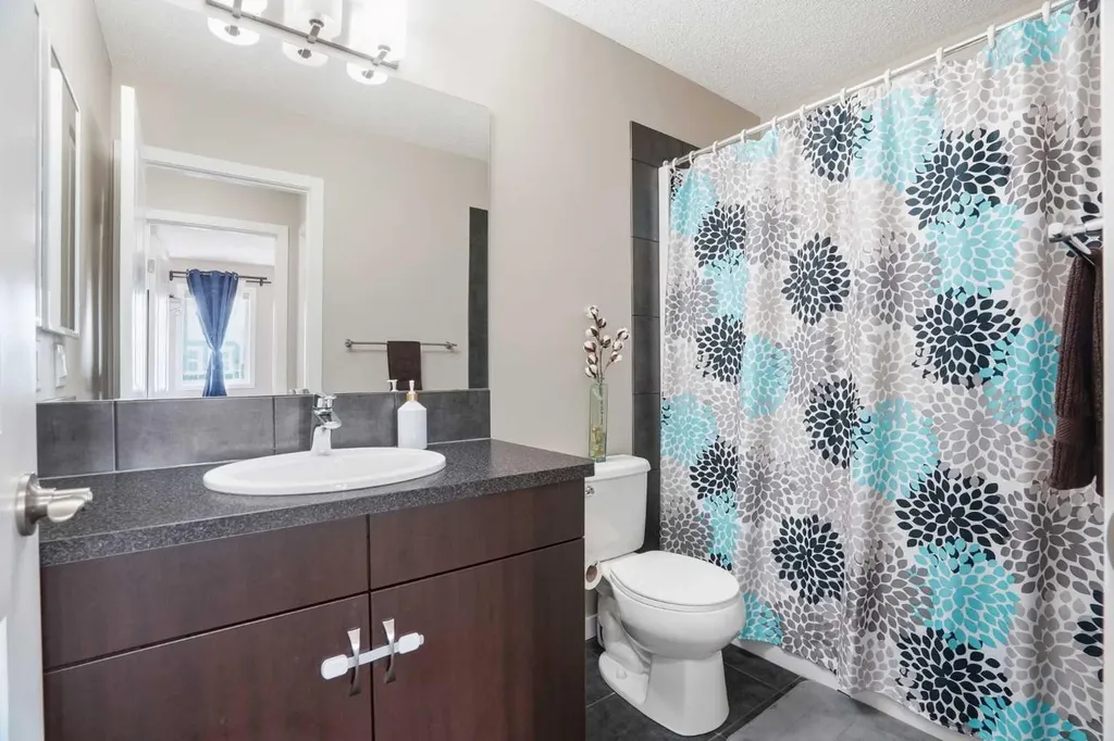 72 Redstone Common NE Calgary AB T3N 0K1