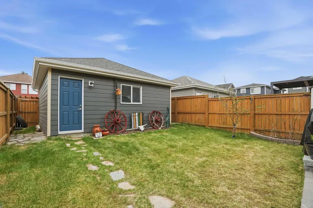 72 Redstone Common NE Calgary AB T3N 0K1