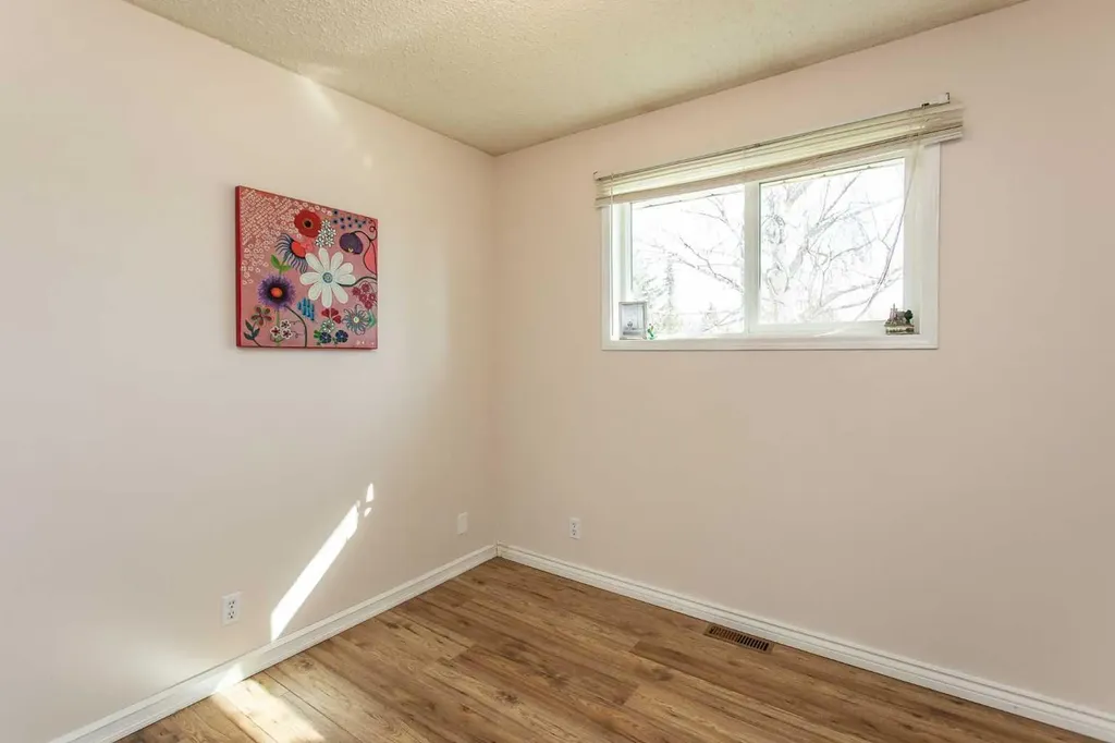 62 Nance Avenue Red Deer AB T4S1Z2
