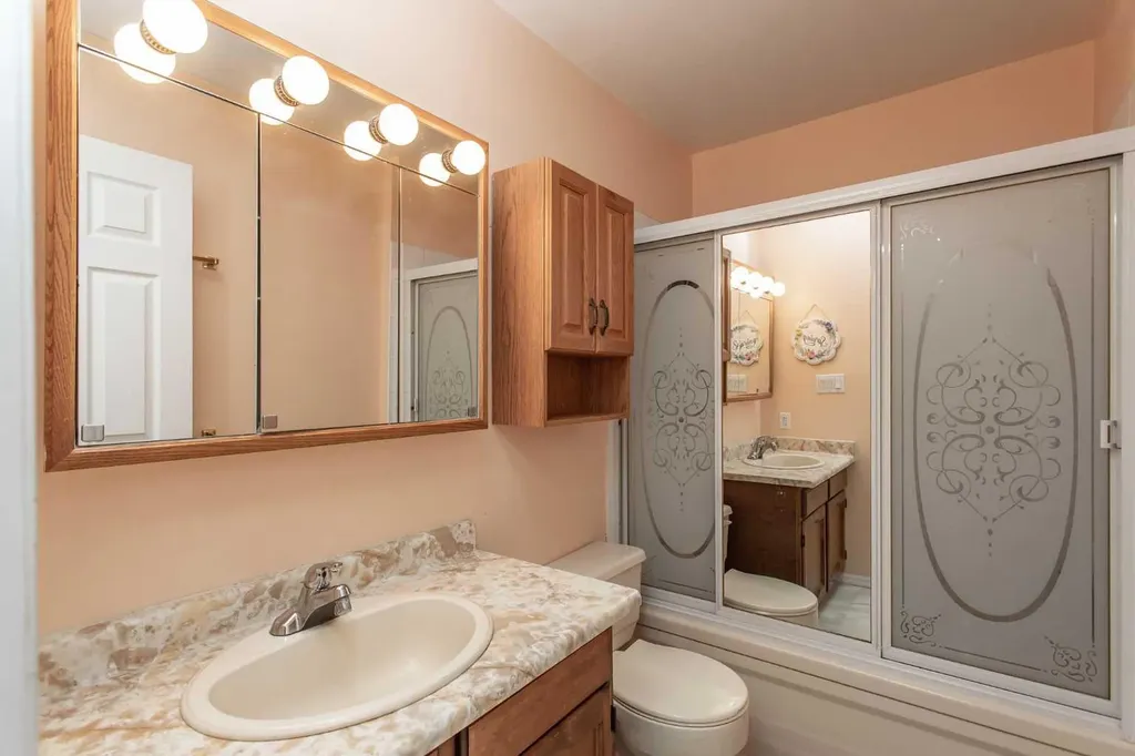 62 Nance Avenue Red Deer AB T4S1Z2