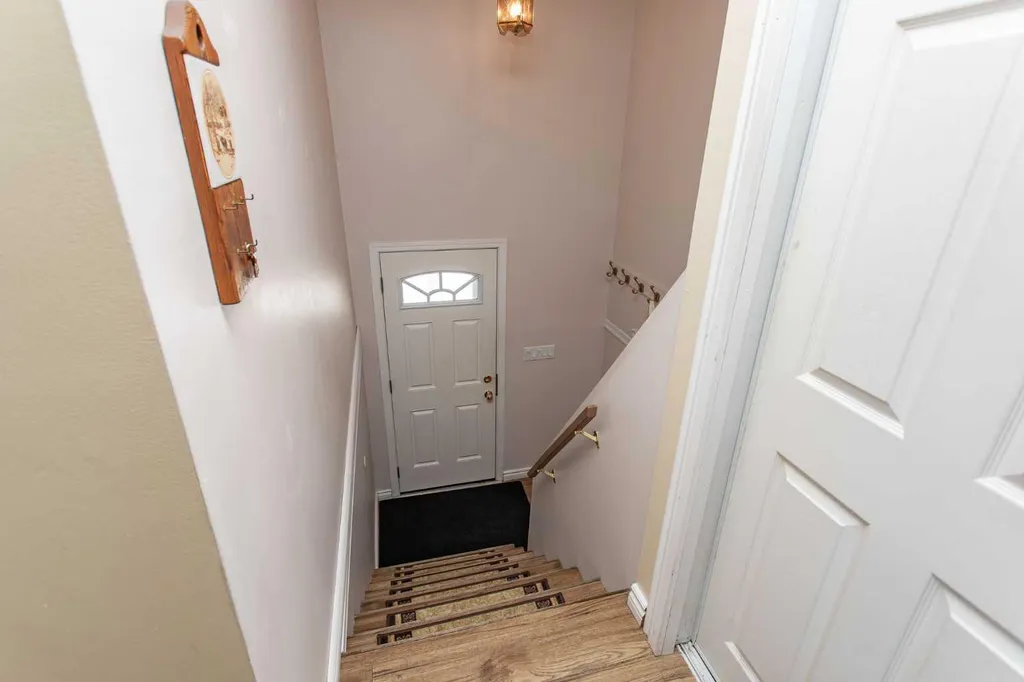 62 Nance Avenue Red Deer AB T4S1Z2