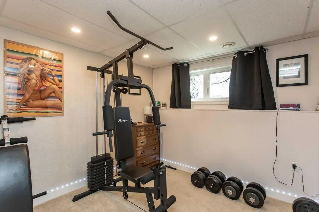 62 Nance Avenue Red Deer AB T4S1Z2