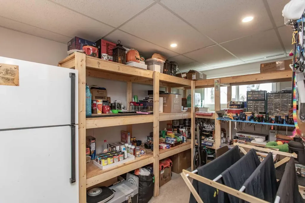 62 Nance Avenue Red Deer AB T4S1Z2