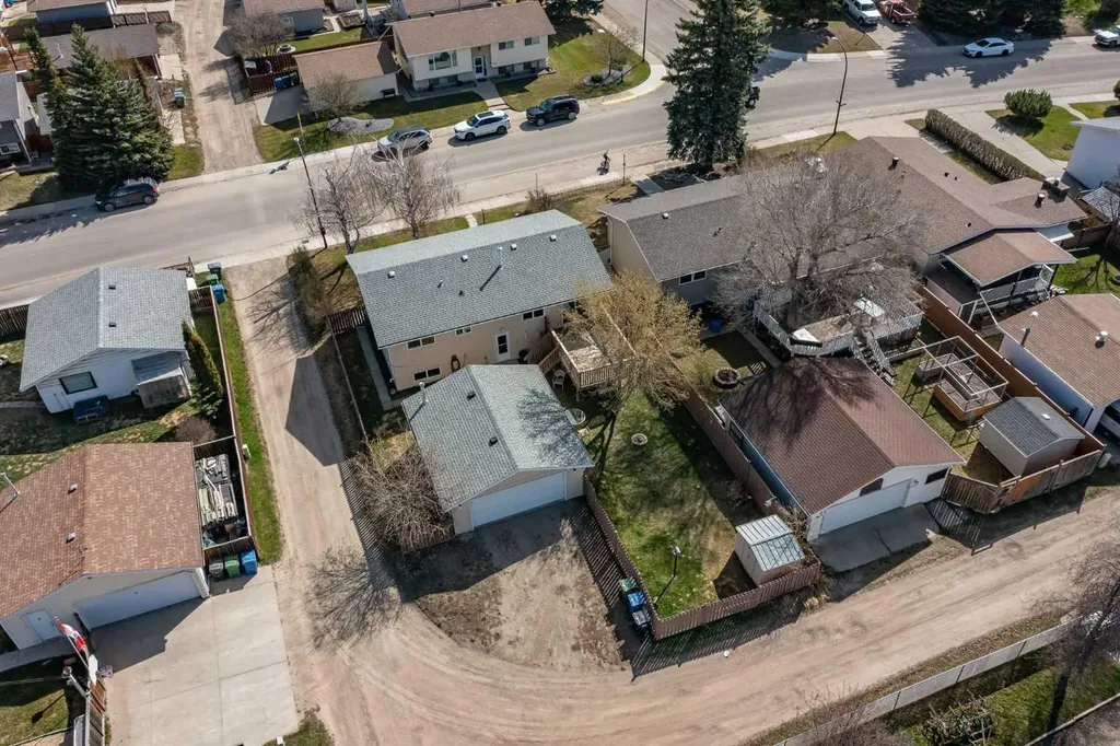 62 Nance Avenue Red Deer AB T4S1Z2