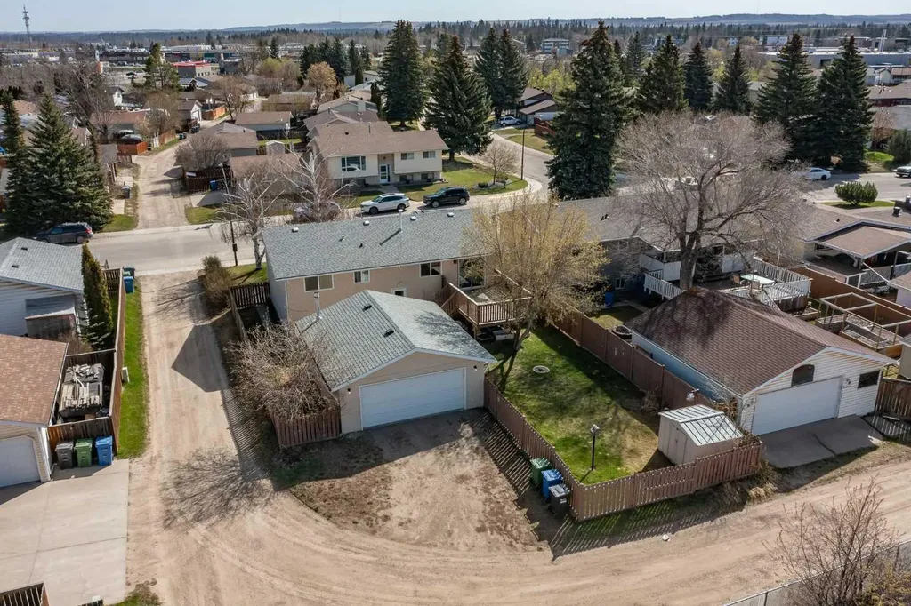 62 Nance Avenue Red Deer AB T4S1Z2