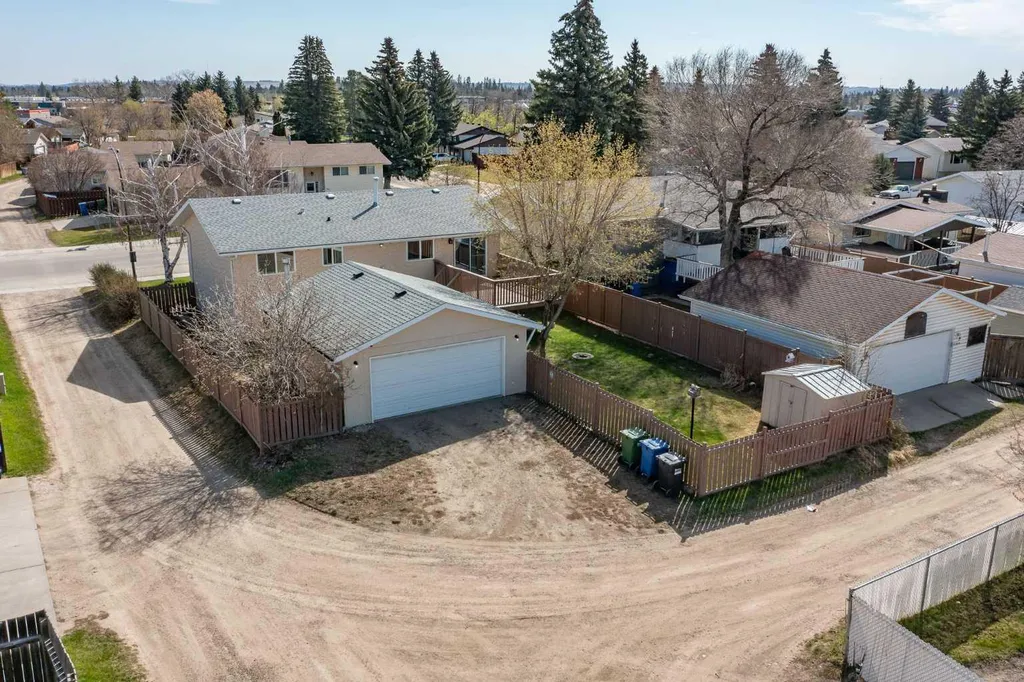 62 Nance Avenue Red Deer AB T4S1Z2