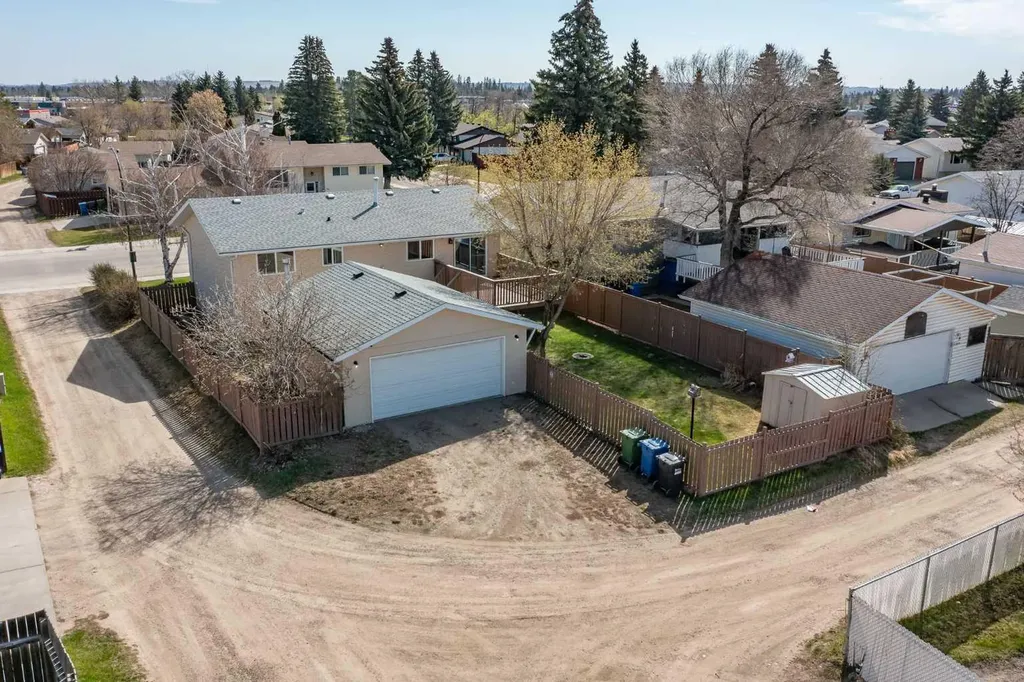 62 Nance Avenue Red Deer AB T4S1Z2