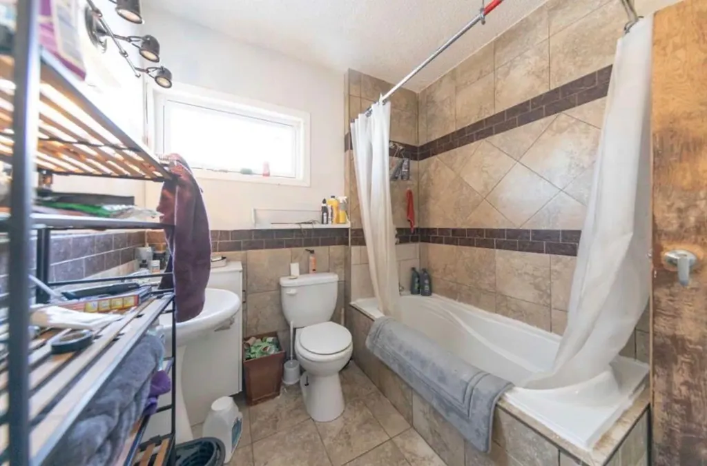 5530 49 Street Lloydminster SK S9V 0V4