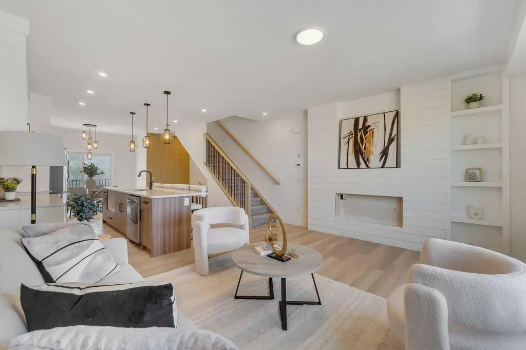 4917 88 Avenue NE Calgary AB T3J 5N8