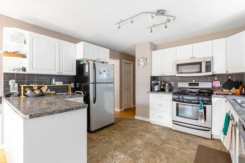 162 Caldwell Crescent Fort Mcmurray AB T9K 1G3