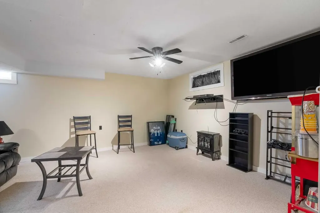 162 Caldwell Crescent Fort Mcmurray AB T9K 1G3