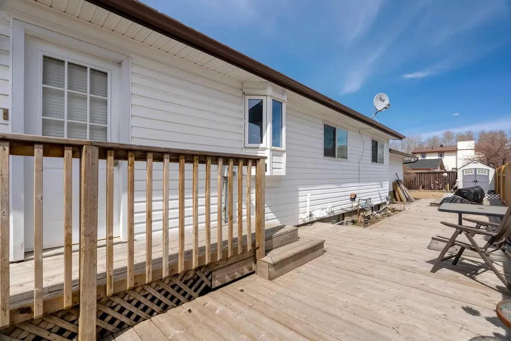 162 Caldwell Crescent Fort Mcmurray AB T9K 1G3