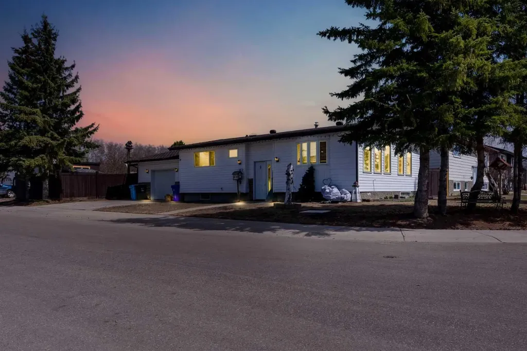 162 Caldwell Crescent Fort Mcmurray AB T9K 1G3
